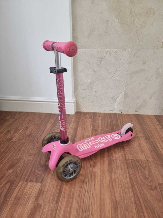 Самокат Micro Mini Deluxe розовый