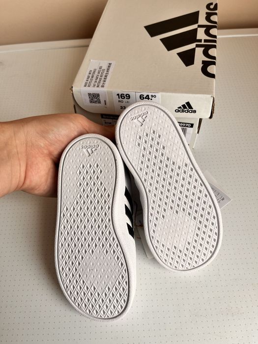 Нови маратонки Adidas 23 номер