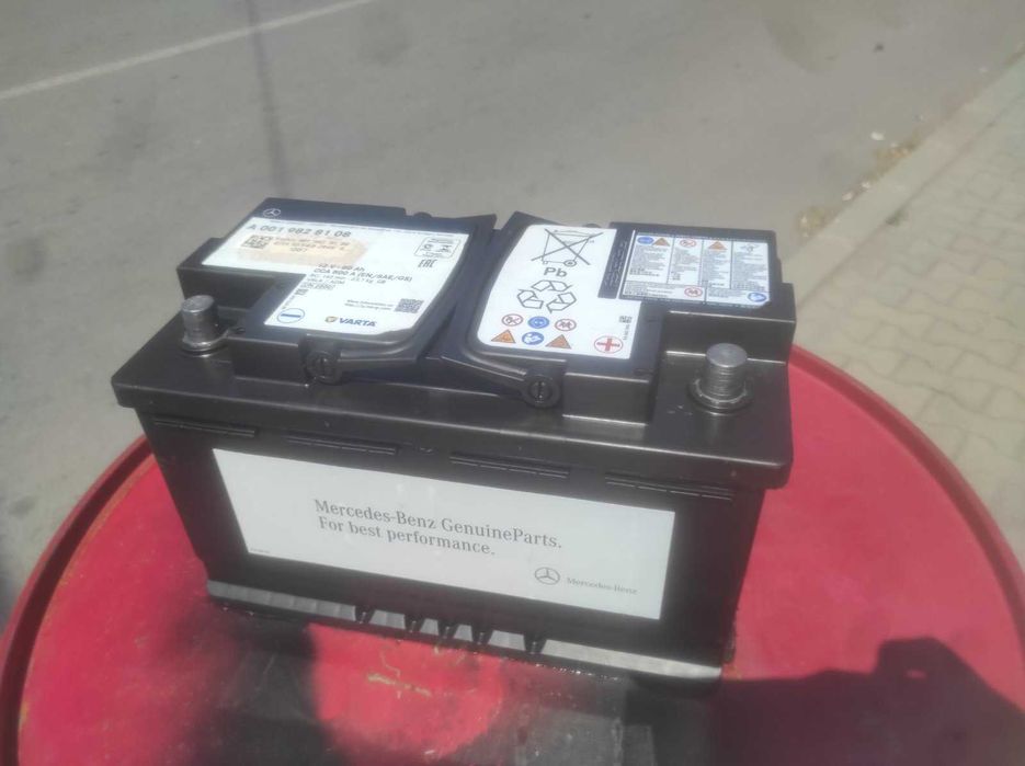 Продавам акумулатор Варта  80AH  70лв.САМО ЛИЧНО ПРЕДАВАНЕ!