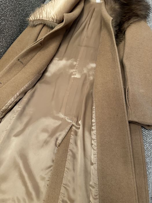 Пальто VERSACE . Алматы .