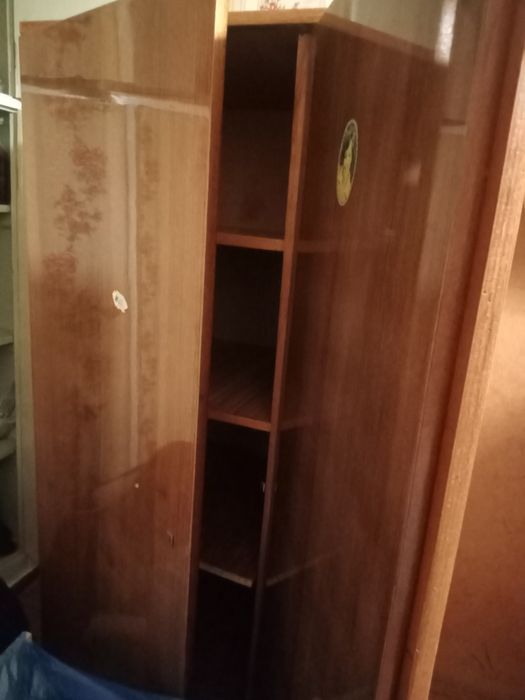 Шкаф отдам даром