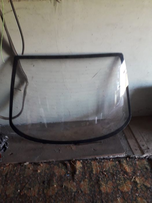 Запчасти на автомобиль АУДИ.