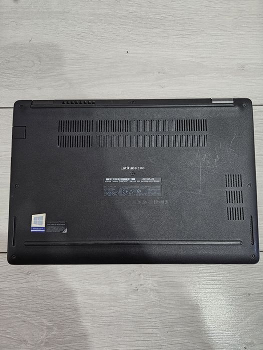Dell Latitude 5300