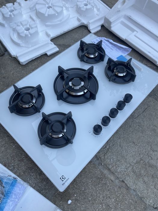 Плот с 5 броя котлони на газ