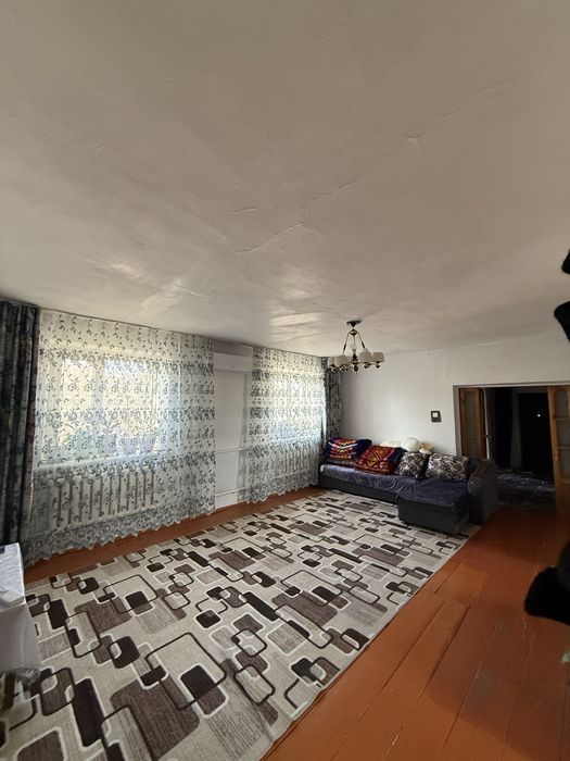 Продам дом во дворе 2 дома