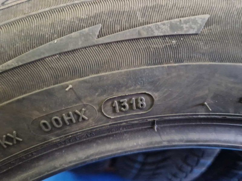 4 Michelin R17 215/60
зимни гуми DOT1318