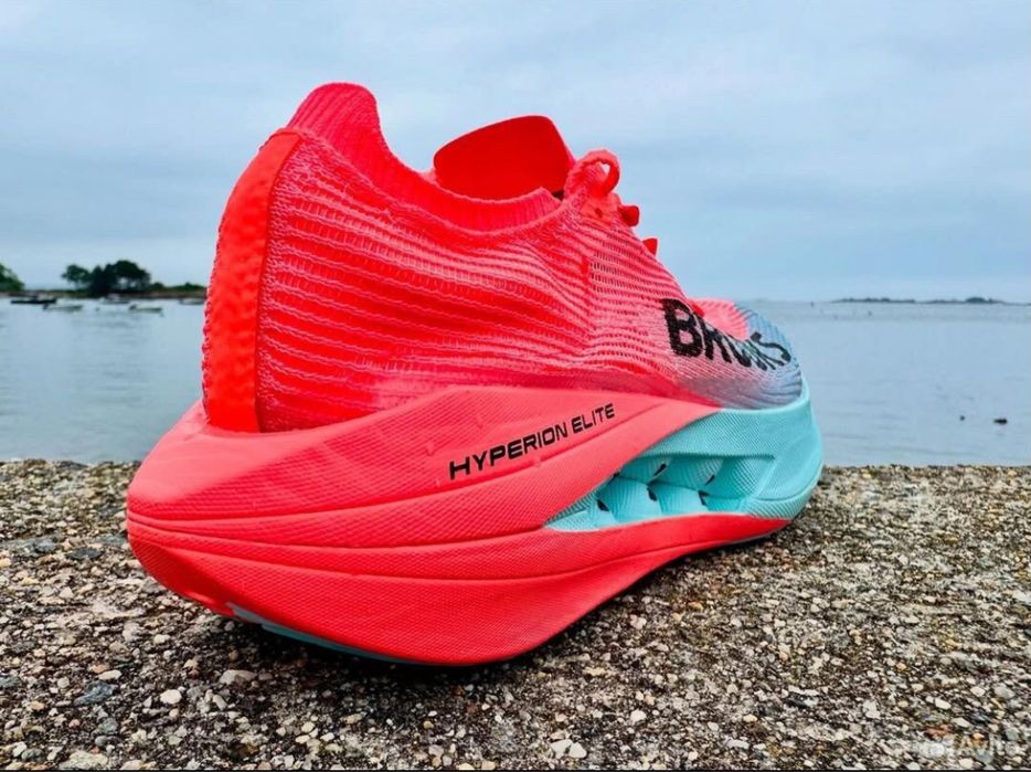 Беговые кроссовки Brooks Hyperion Elite 5