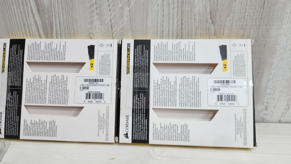 Memorie Corsair 16GB (2x8GB), DDR4, CL15, 3000 MHz, Vengeance LPX Blue
