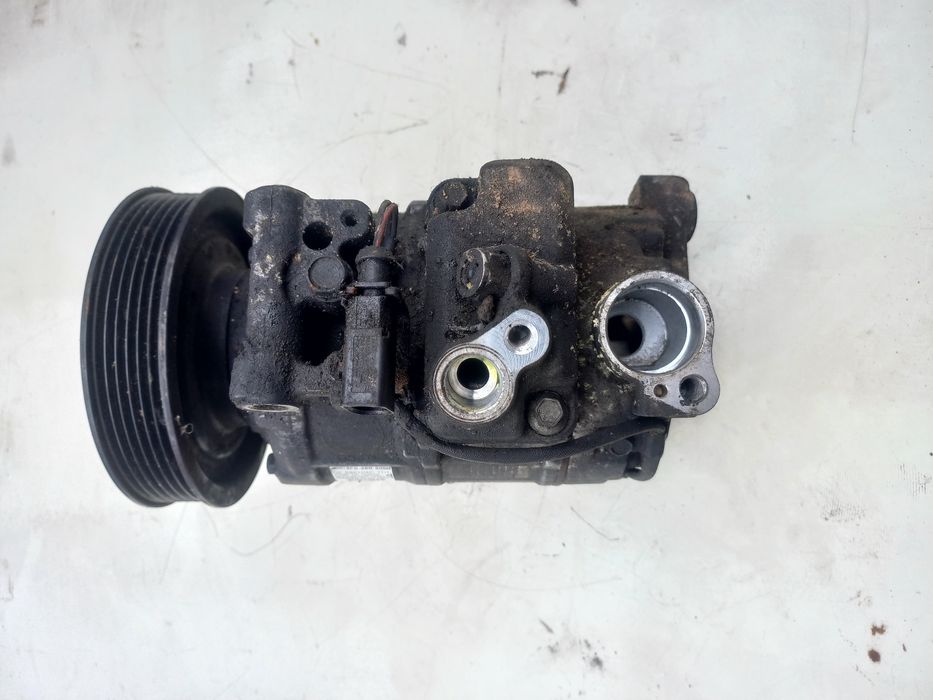 Компресор Климатик Audi A6 2.4i