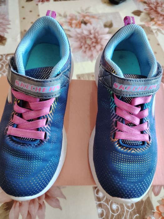 Детски маратонки за момиче