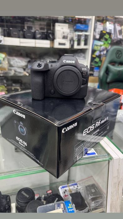 Canon R 6 mark II yengi