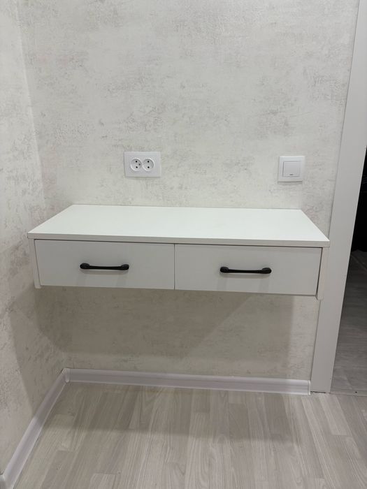 Продам шкаф-тумба под зеркало