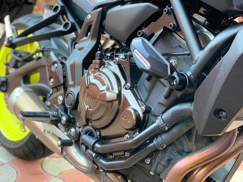 YAMAHA MT-07 2017 practic nou, dar la un preț corect.