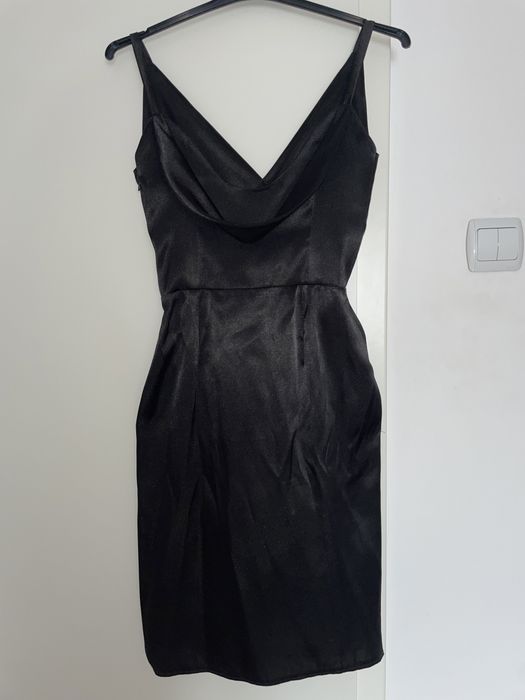 Rochie din satin, eleganta, facuta la comanda