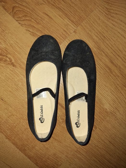 Детски черни обувки