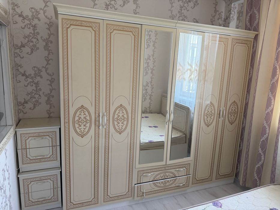 Спальный гарнитур