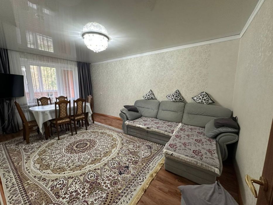 Продам четырехкомнатную квартиру