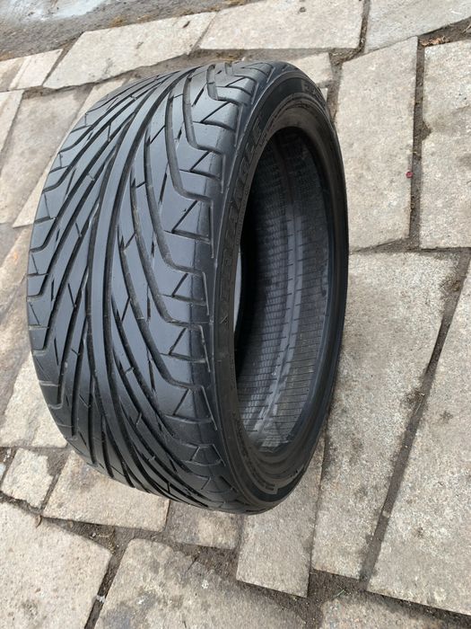 Продам 1шт шину 17р