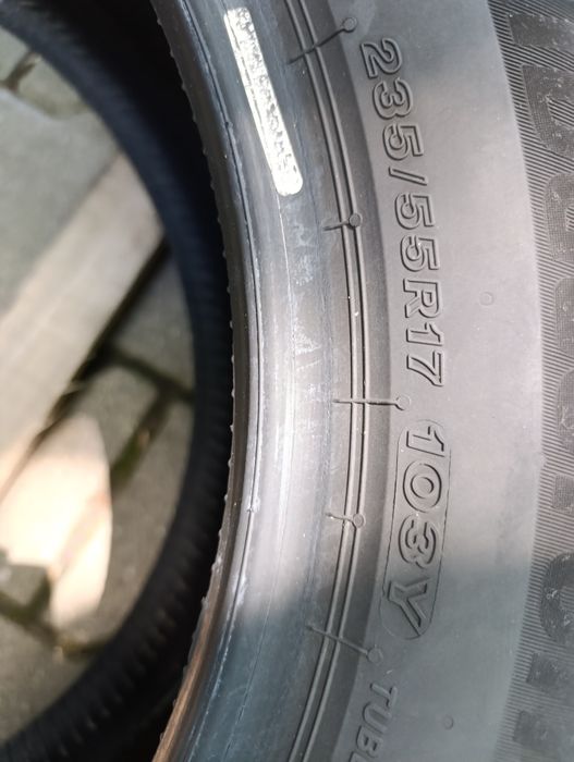 Anvelope de vara 235 55 17 Bridgestone dot 2023
