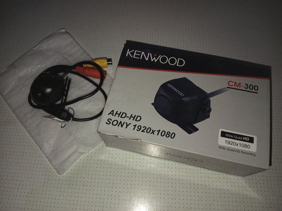 Камера заднего хода Kenwood CM-300
Камера