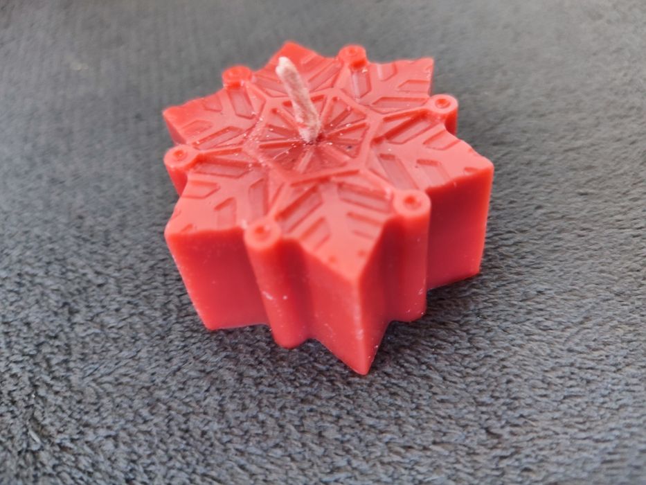 Коледни свещи - подаръчета