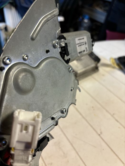 Моторче за задна чистачка за Пежо 206 1998- 2005