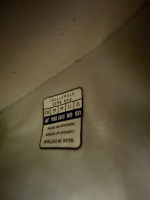 Волейболни маратонки