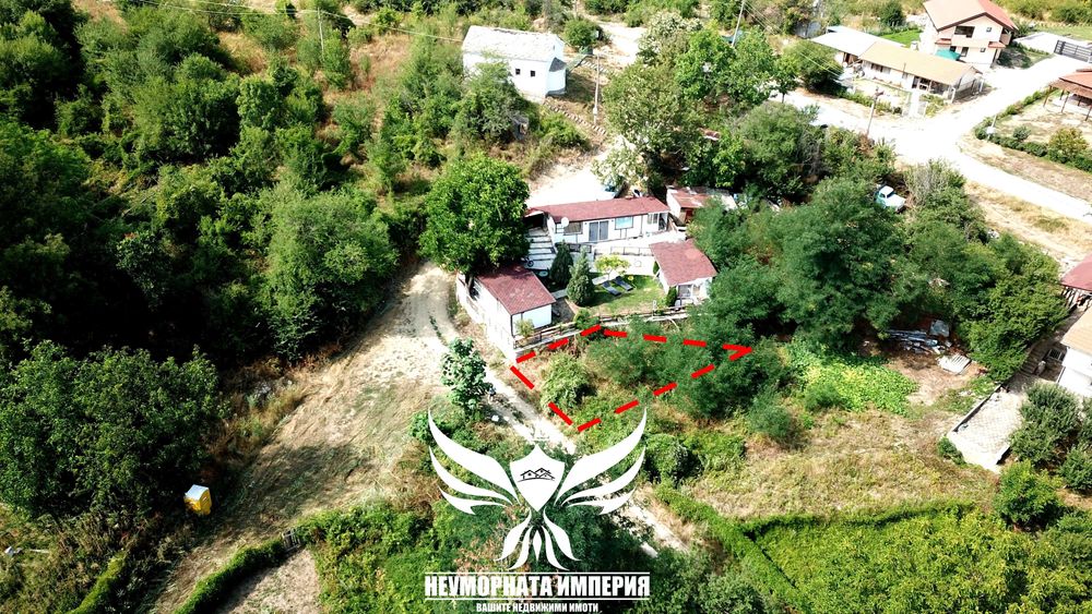 Продавам парцел УПИ 74кв село Лясково общ.Асеновград на път