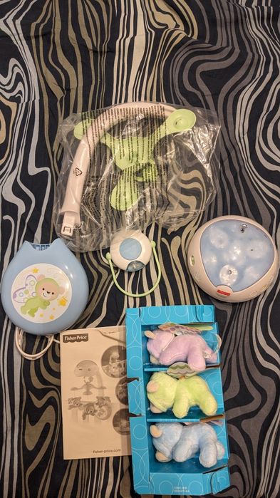 Fisher price въртележка