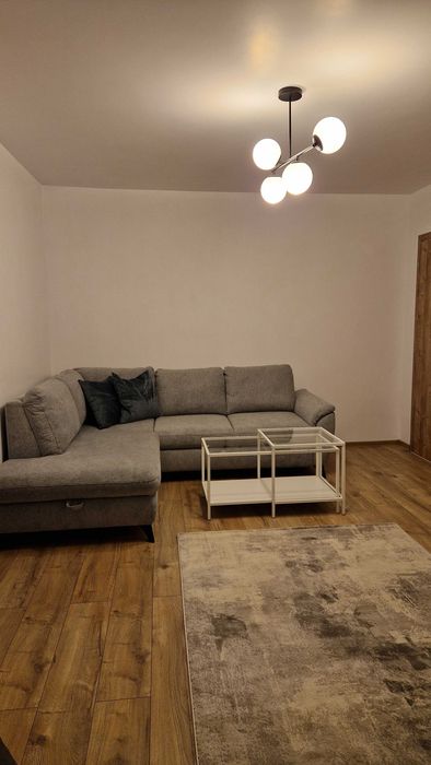 Inchiriez apartament cu 2 camere