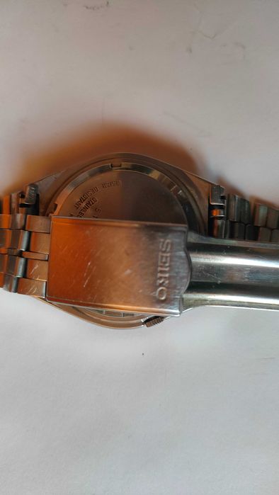 Продавам автоматичен часовник Seiko 5 (Сейко)