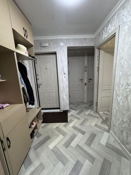 Продам 4х комнатную квартиру