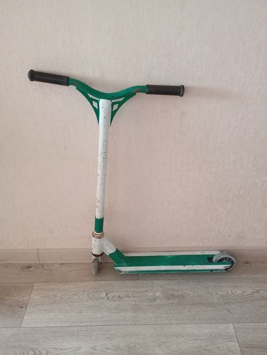 Двухкалсный самокат