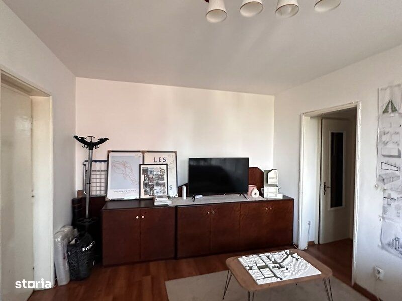 Apartament 2 camere| Piata Rosetti |  7' Metrou | Centrala proprie |