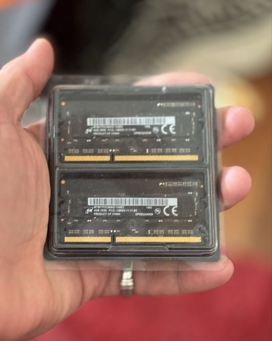 2 Memorii RAM DDR3