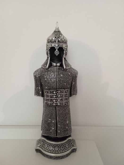 Статуэтка доспехи Воина