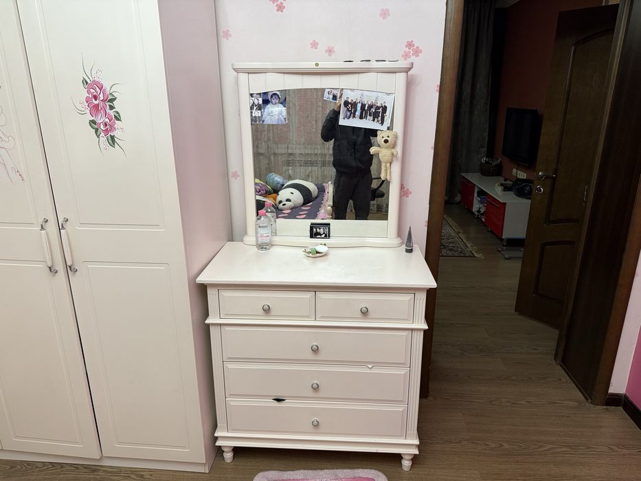 Спальный гарнитур