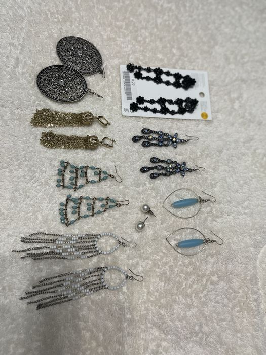 Женские серги (бижутерии)