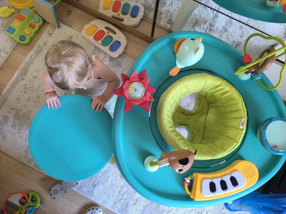 Активен център 5 в 1 на Tiny Love