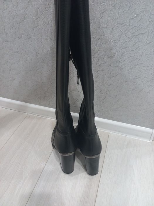 Продам осенние сапоги