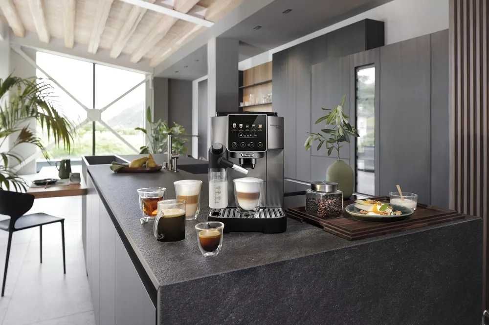 Kофемашина DeLonghi ECAM220.91.TB Magnifica Start