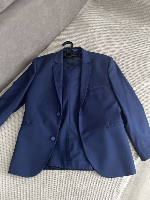 Продам костюм размер 46 -48