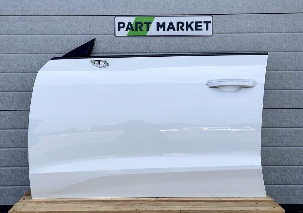 Предна лява врата AUDI A7 C8