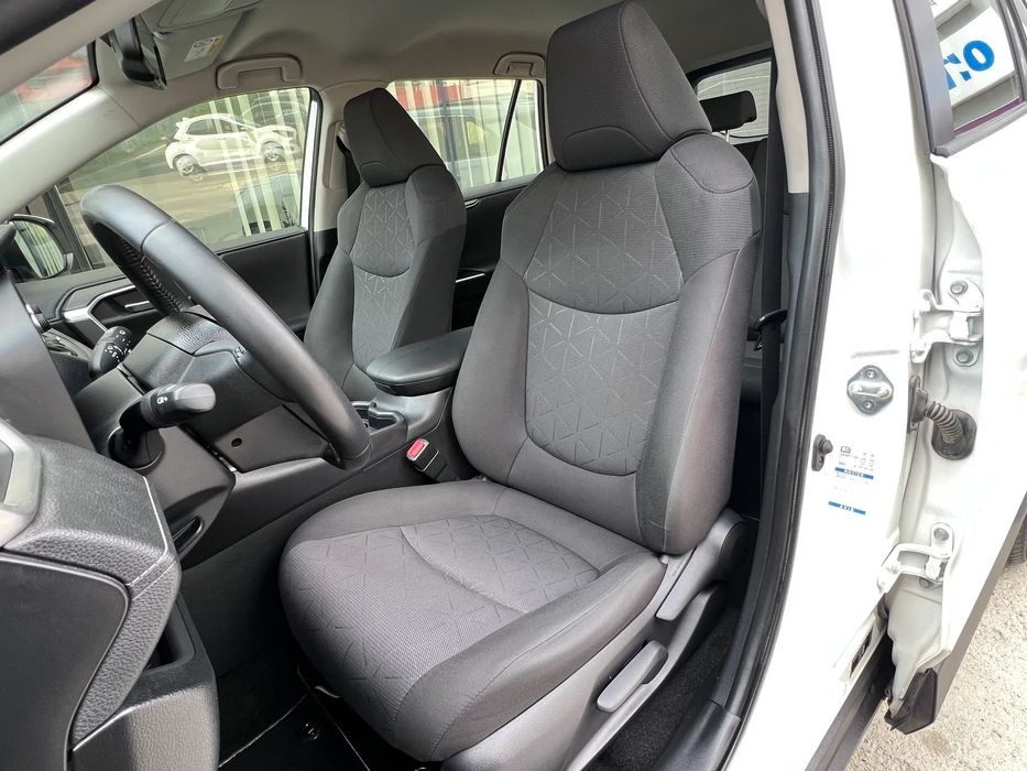 Toyota RAV4 2.5 Hybrid 2020/ 4x4/ Istoric service Reprezentanta