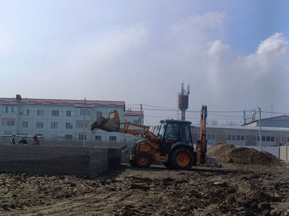 Услуги экскаватора-погрузчика 3/1