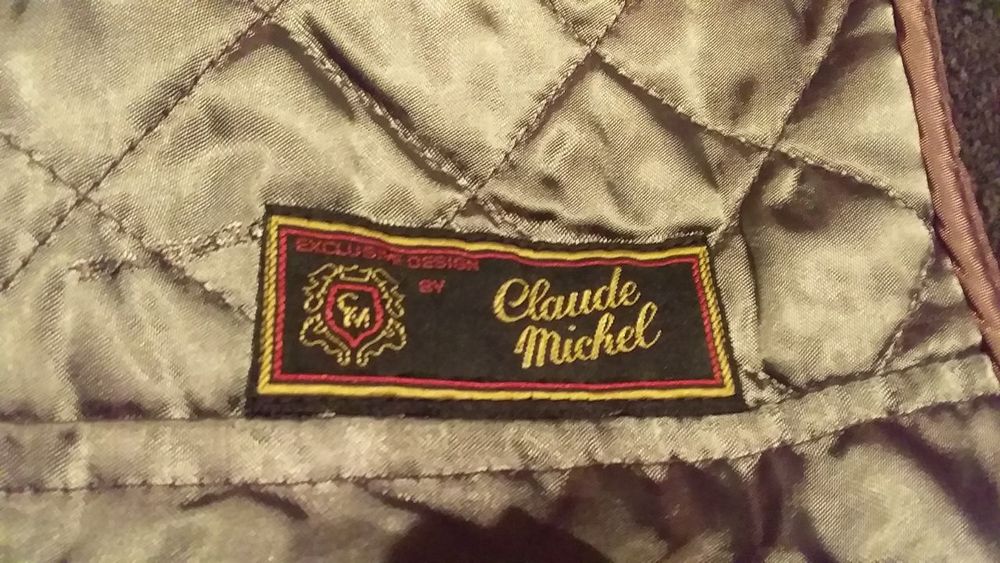 Шотландия эркаклар пальтоси сотилади