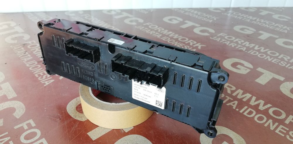 Панел на климатроник Ford Fiesta MK8 (2017-2019)