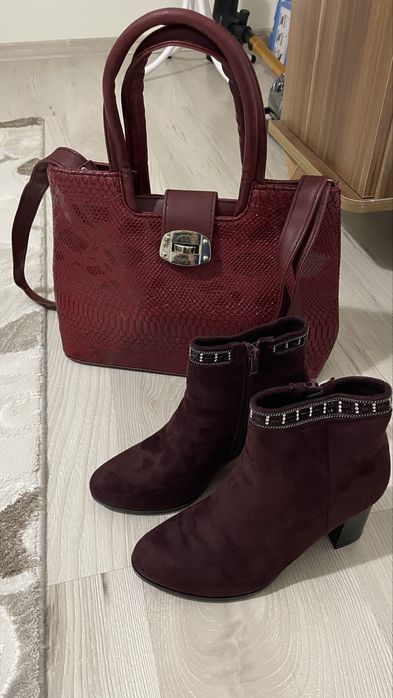 Боти и чанта