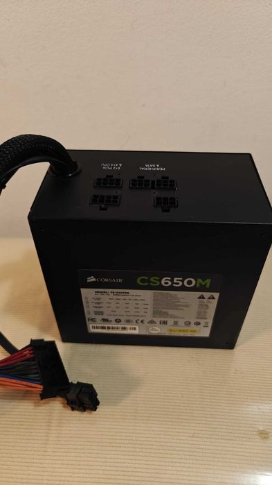 Vând sursă Corsair CS650M CS Series Modular + cabluri