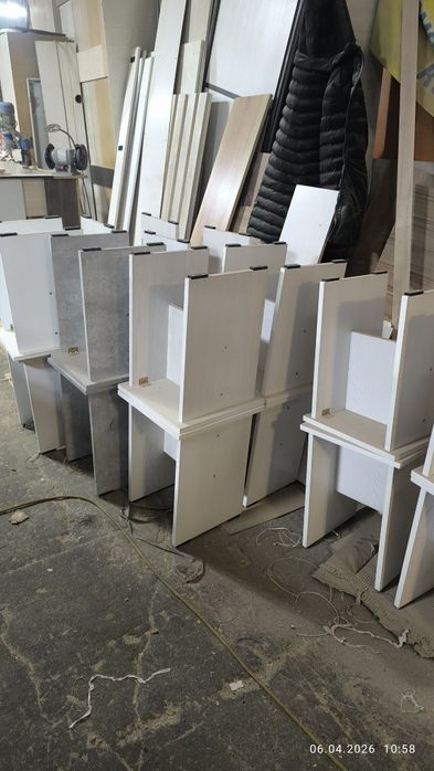 Табуретки крепкие, новые